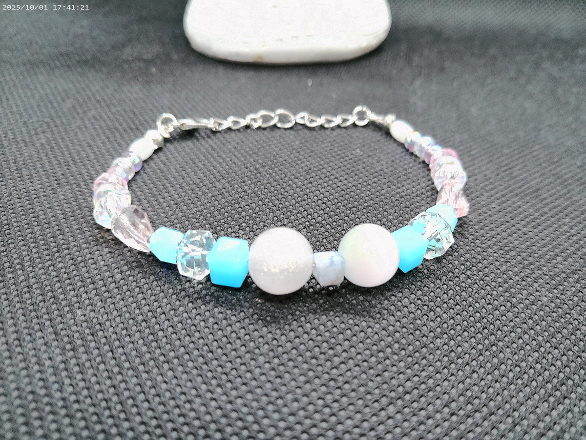 Cats eye and Crystal Bracelet