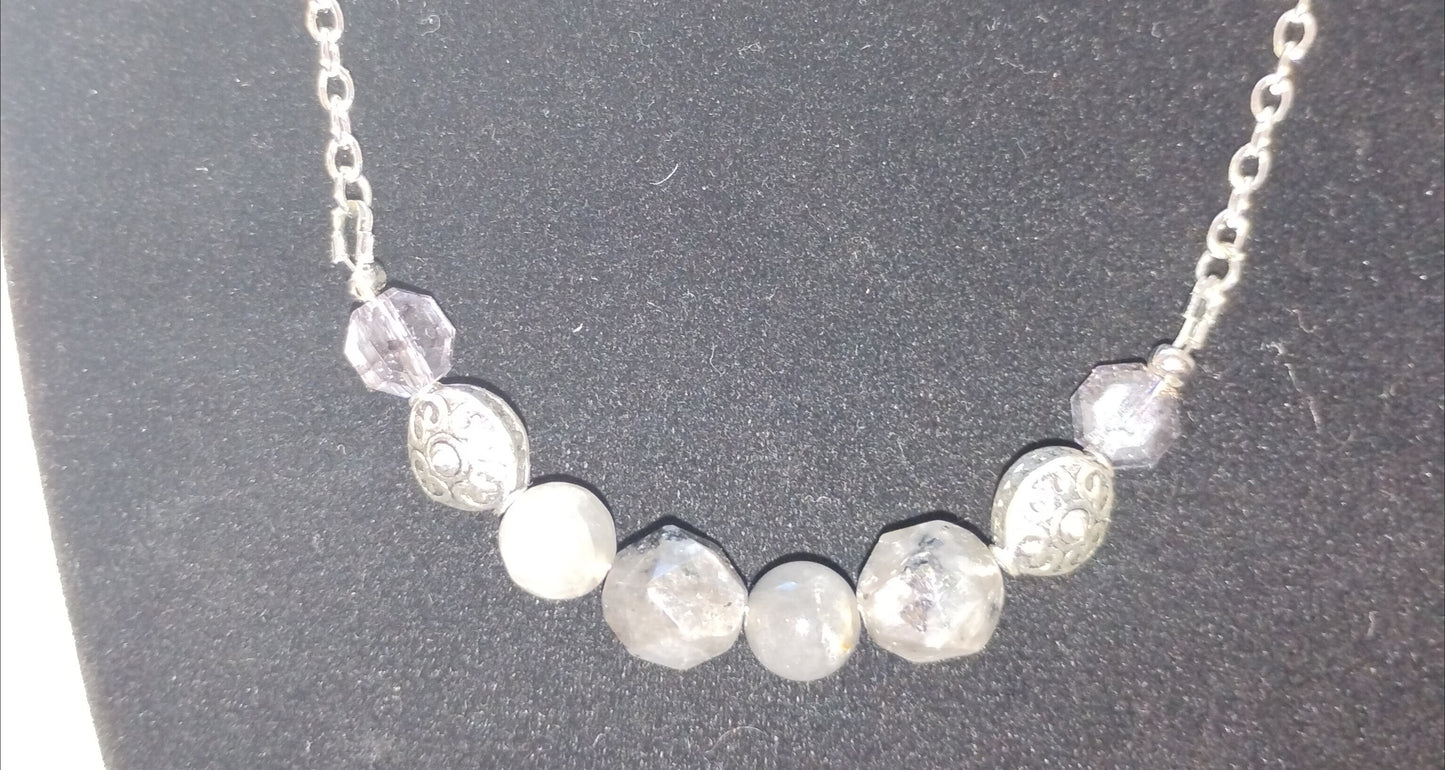 Agate stone and metal necklace